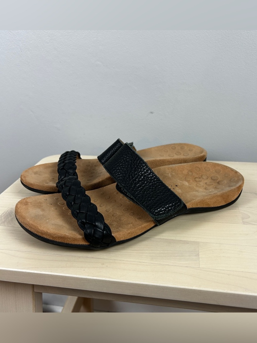 VIONIC Jeanne Slide Sandal Black Leather Sz 10 Comfort Orthotic Summer Beach